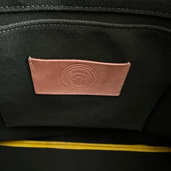 Blair Ritchey Hugh Sport in Olive Canvas, EUC - Picture 4 of 6